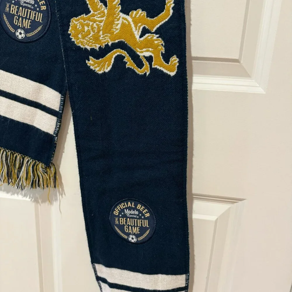 Modelo‎ Blue Knitted Scarf - Size Adult